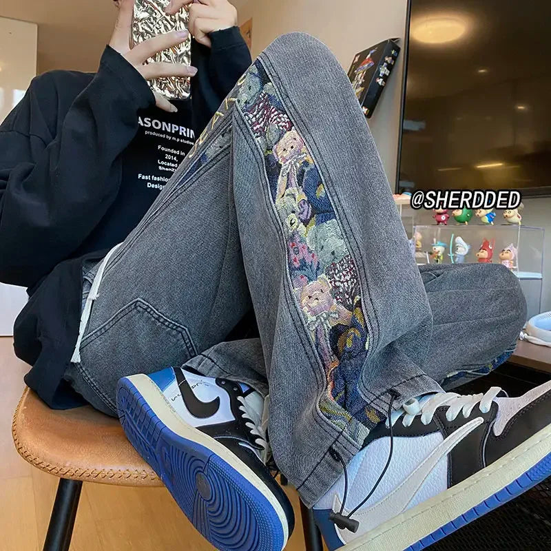 Men’s Bear Embroidered Wide-Leg Jeans