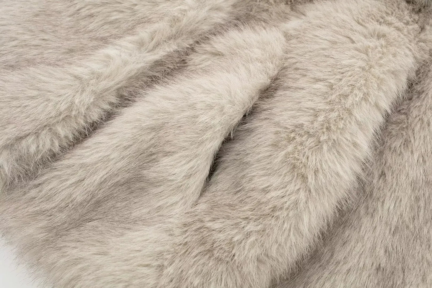 Chic Faux Fur Cropped Jacket