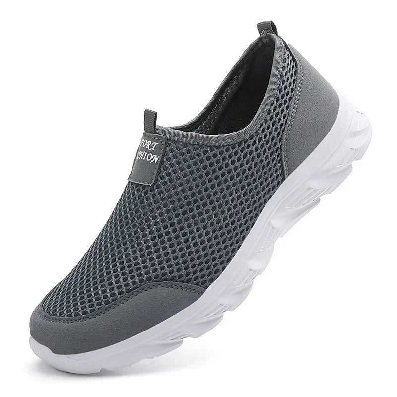 New Running Shoes for Men Breathable Sports Shoes Light Weight Fashion Summer Mesh Breathable Sneakers for Men Plus Size 38-47