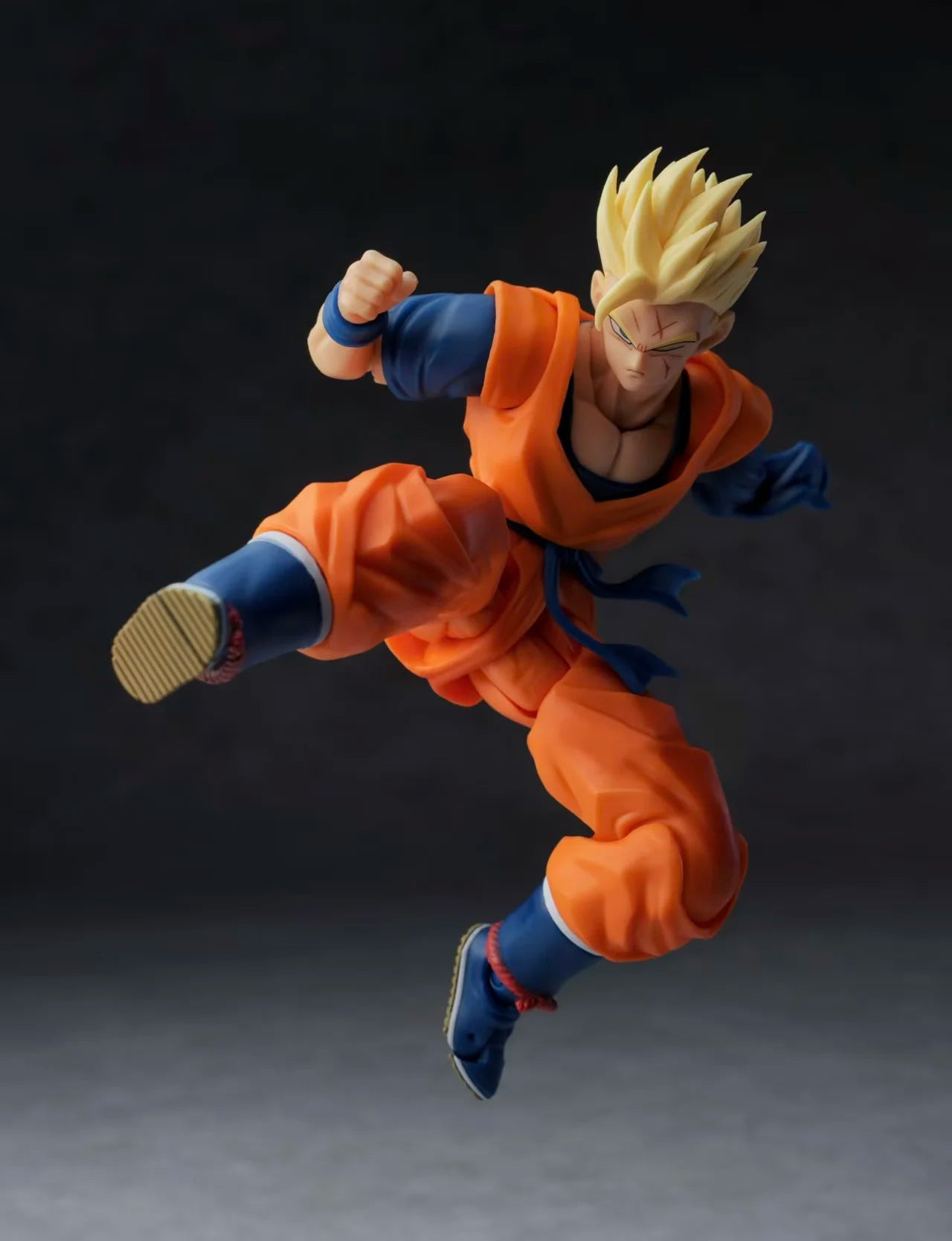 IN STOCK HAZ001 Future Son Gohan 3.0  “One Armed Eagle Hero” Dragon Ball Z Compatible  Scale Goku Figures Collectible Toys