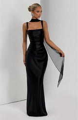 Elegant Backless Satin Maxi Dress – Sleeveless Halter Bodycon Party Gown