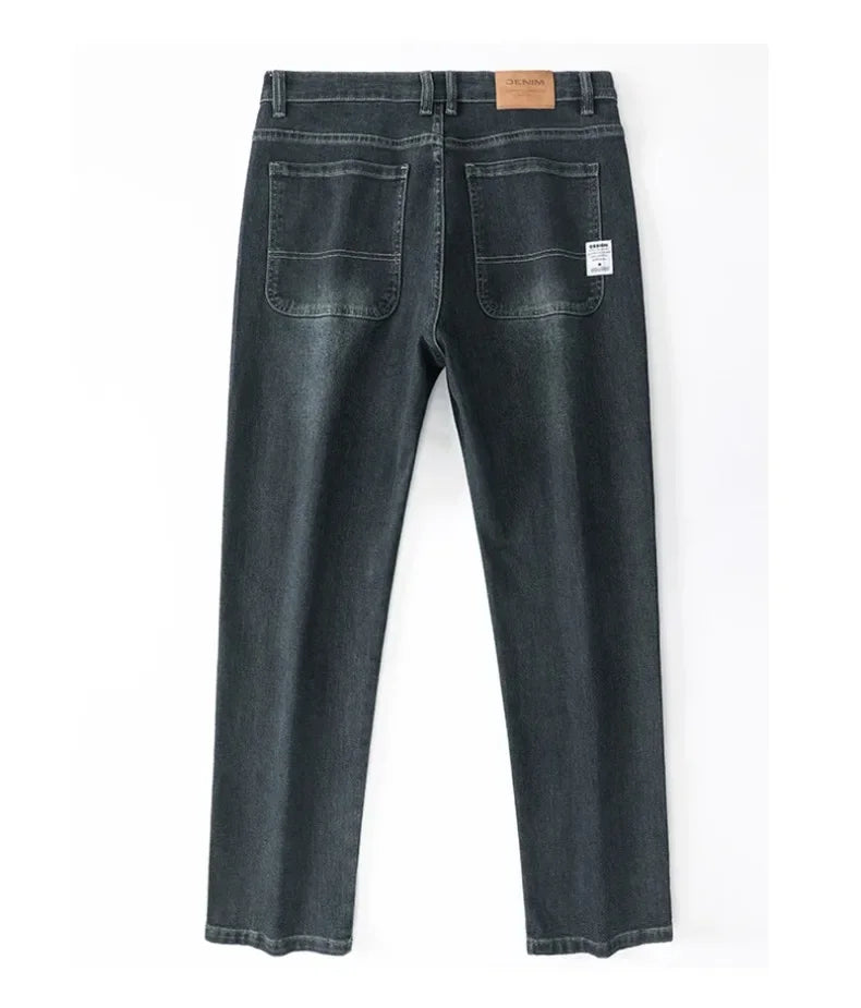 Men’s Relaxed Straight-Leg Stretch Jeans