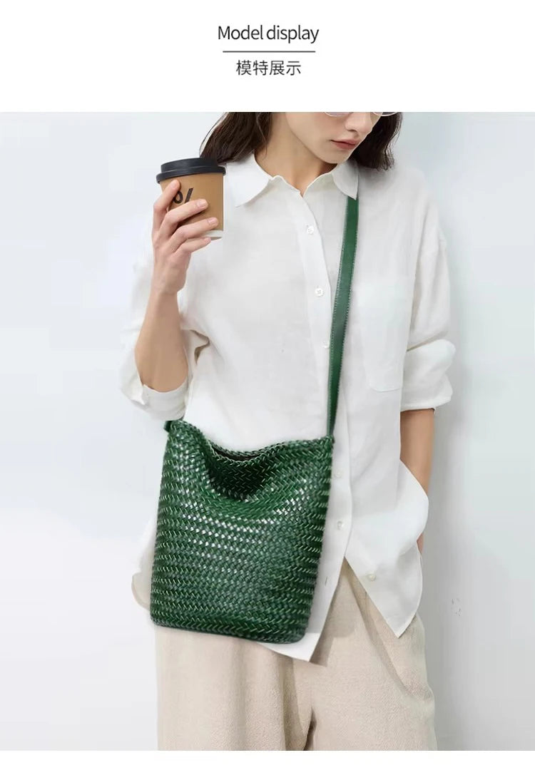 Luxury Women's Shopping Bag New High-End Hand-Woven Leather Bucket Bag Large-Capacity Shoulder Messenger Bag Commuter Tote Bag
