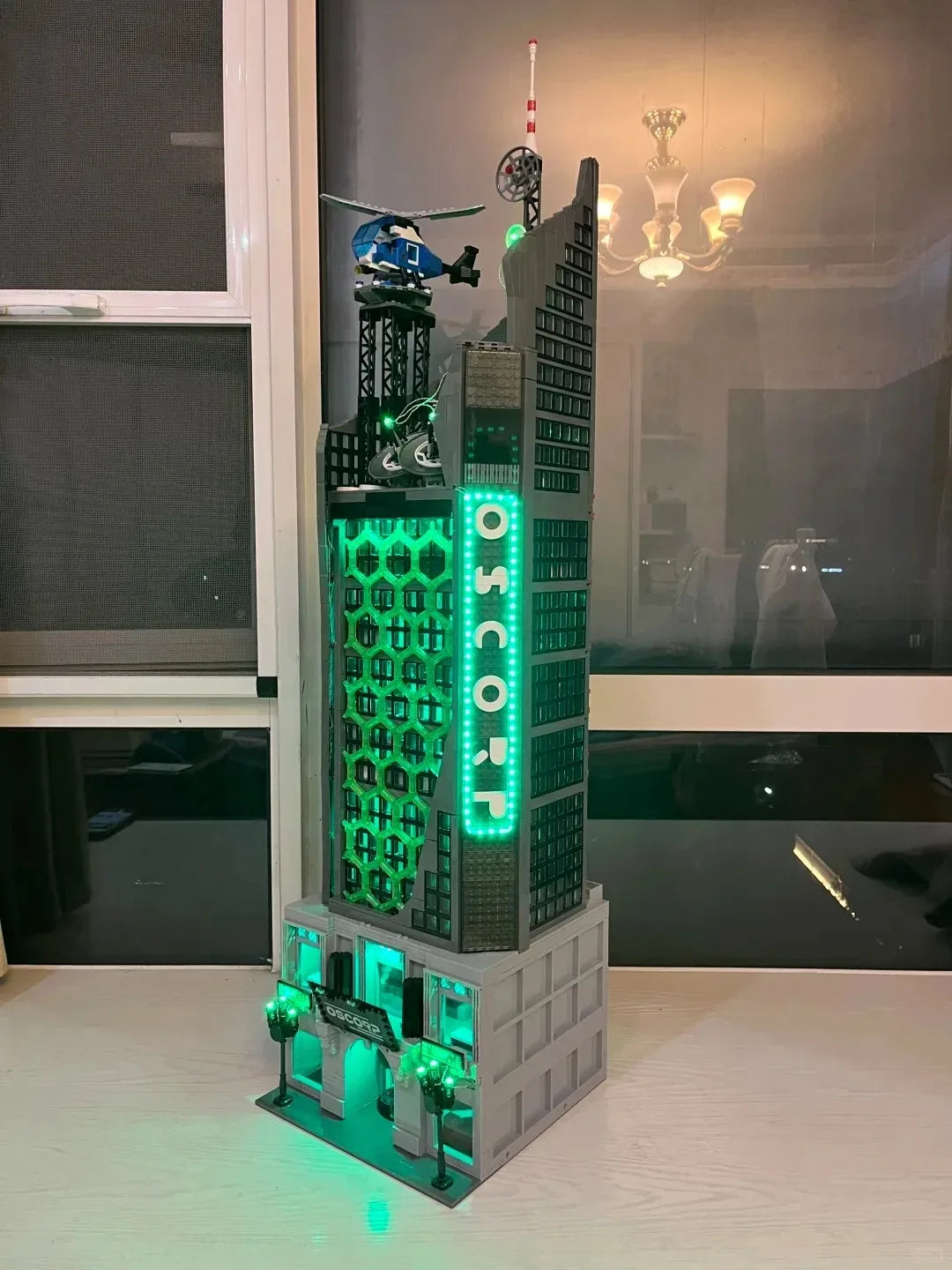 6375PCS Spider Oscorp Hero Tower With Light Building Blocks Movie City Classic Architecture Modular Assembly Model Kit DIY Toy G