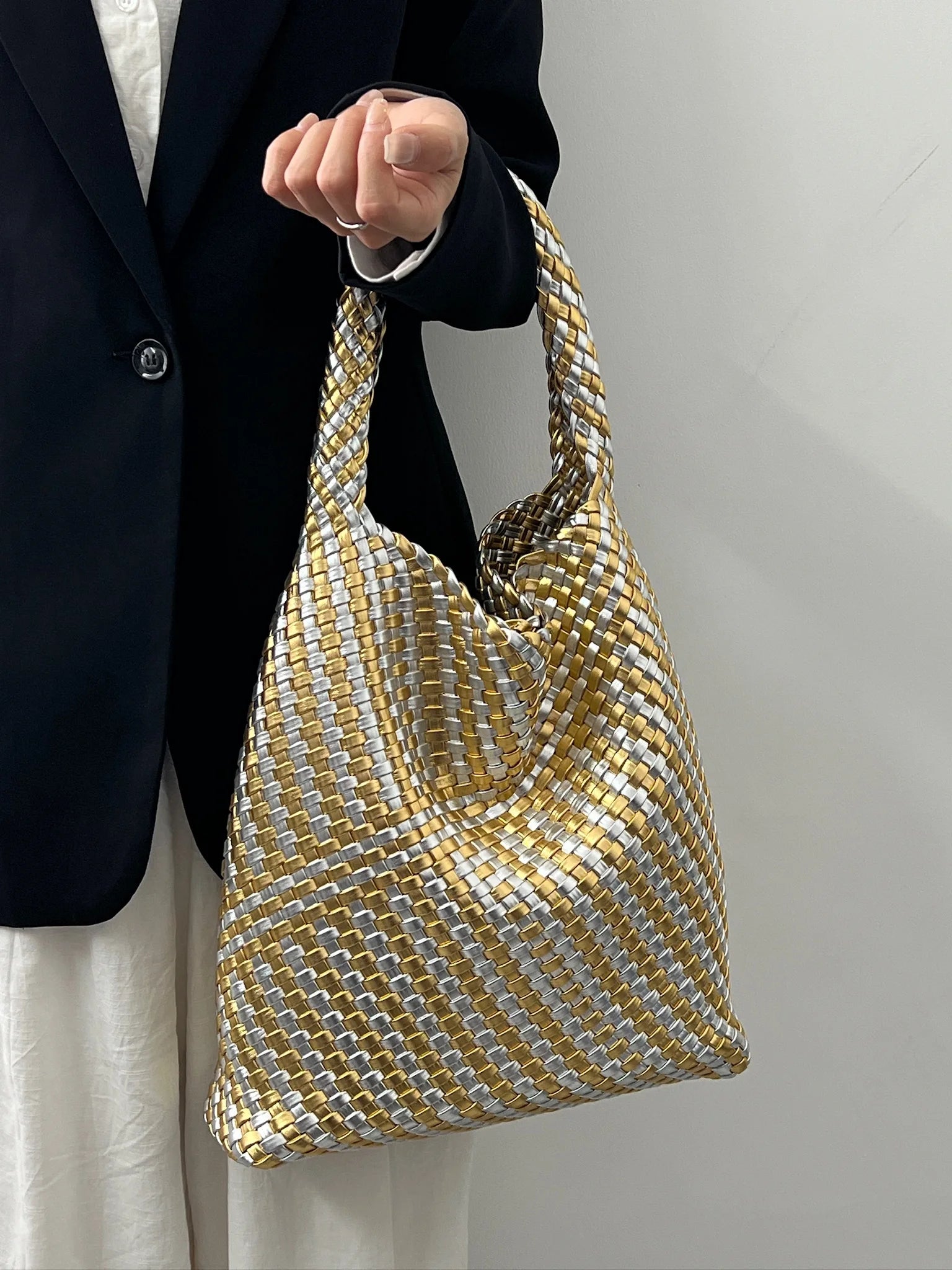 Shoulder bag Woven Bag for Women Europe and the United States popular PU leather soft fabric women underarm bag