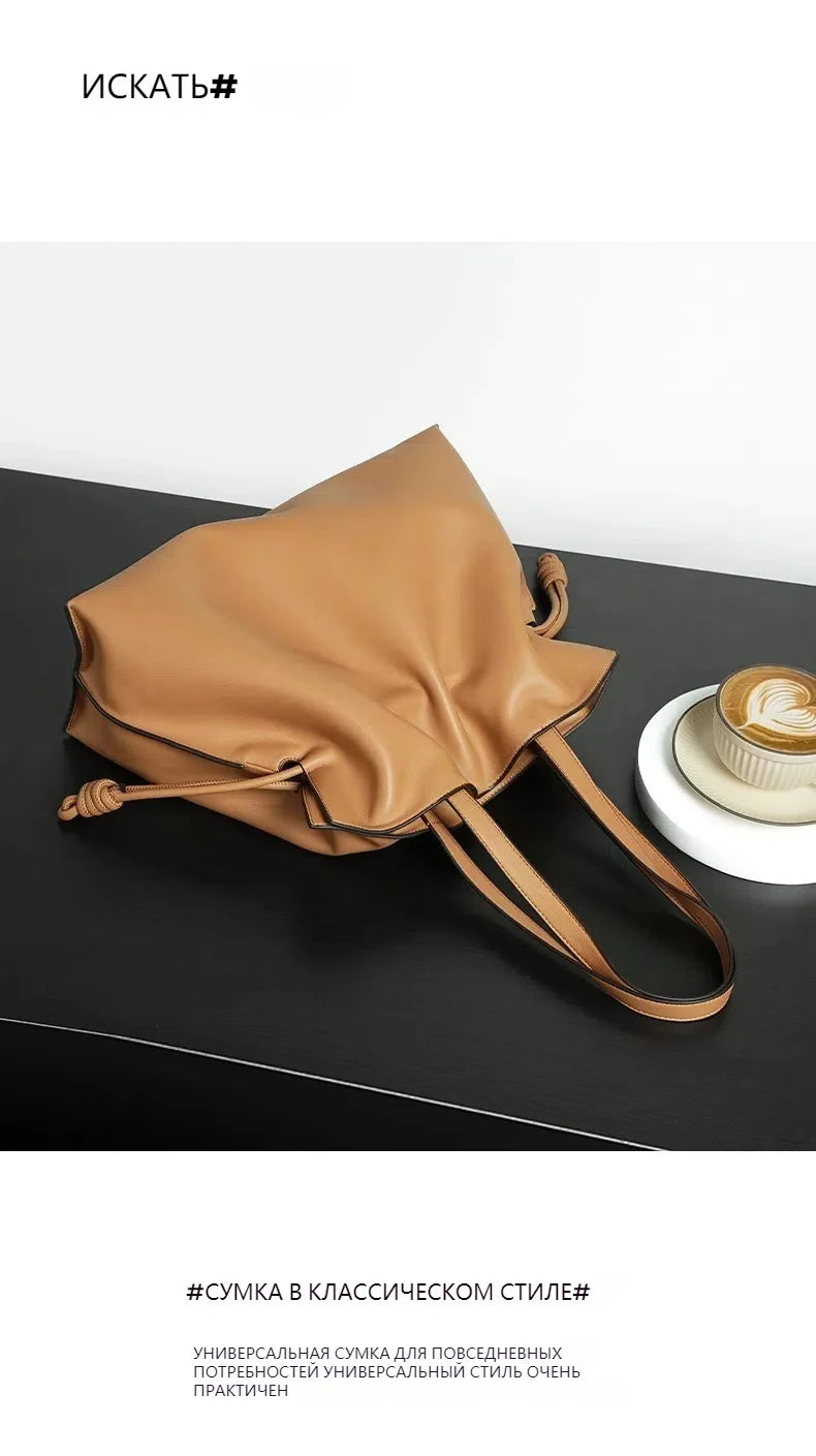 2025 High-End Women's Bucket Bag Lady Unique Drawstring Pleated Shoulder Bag Soft Split Cowhide Leather Cloud Tote Handbag New