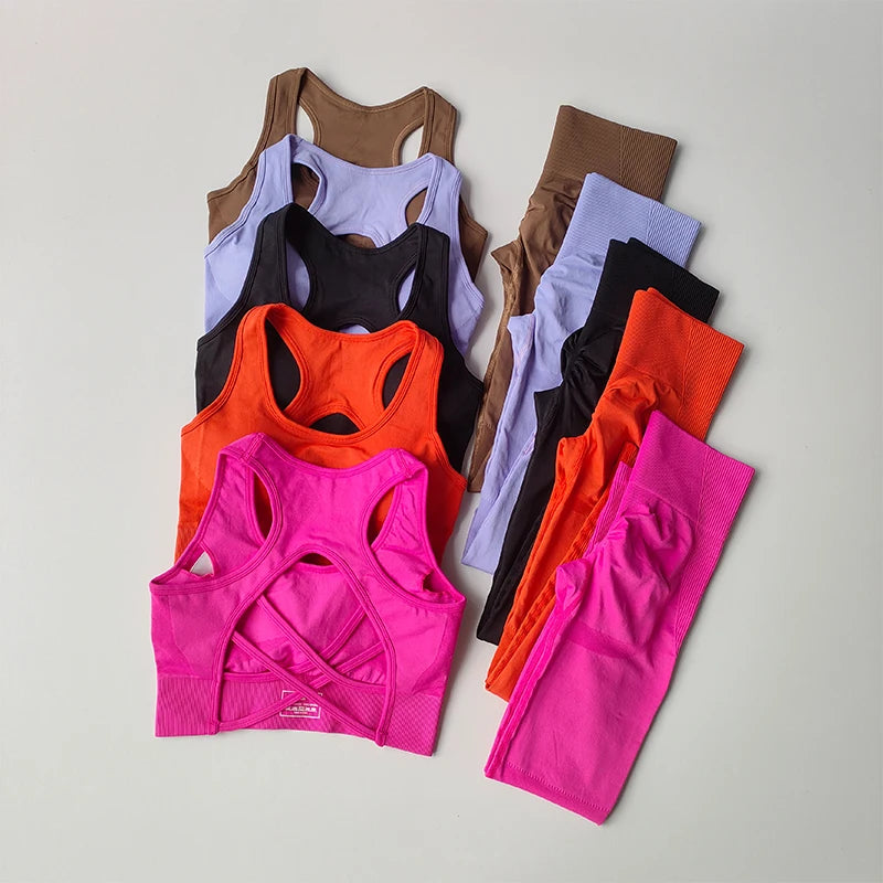 2PCS Women's Seamless Yoga Set - Shockproof Sports Bra & Leggings