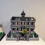 7527PCS Gothic Psychiatric Hospital Lunatic Hospital Building Blocks Set Haunted Mansion Style Construction Bricks Model Kit with Ornate Facade and Fence Details DIY Assembly Toys for Adults Ideal Birthday Holiday Gift Home O