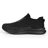 2026 Breathable Men Casual Shoes Lightweight Outdoor Male Walking Shoes Anti-slip Men's Sneakers Slip on Flats Vulcanized Shoes
