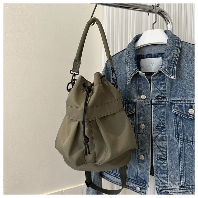 Fashionable Crossbody Bags for Women Shoulder Bag Large Capacity Oxford Women Bucket Bag Purse and Handbags