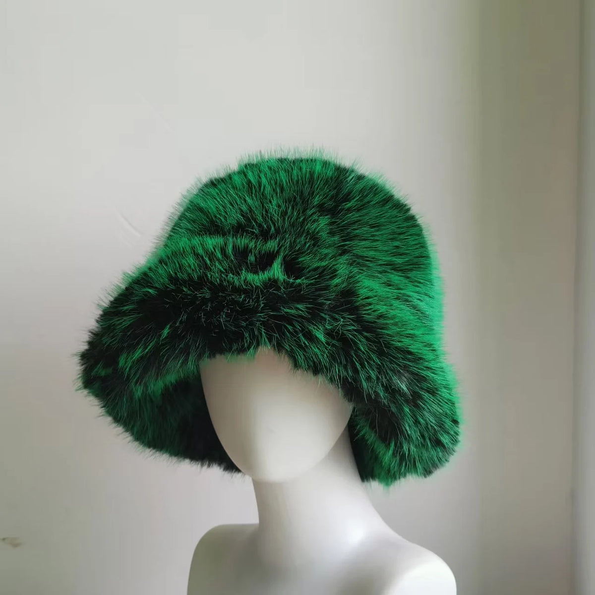 Faux Fur Bucket Hat Hot Warm Imitation Fur Thickened Autumn Winter hat Personality Fishermen Hats for women Bracer Plush hat겨울모자