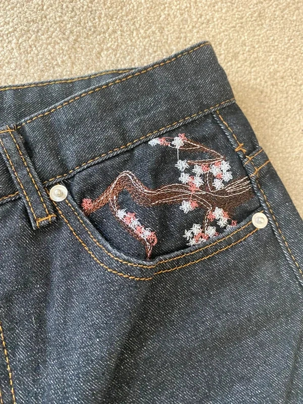 Men's Loose-Fit Embroidered Denim Shorts