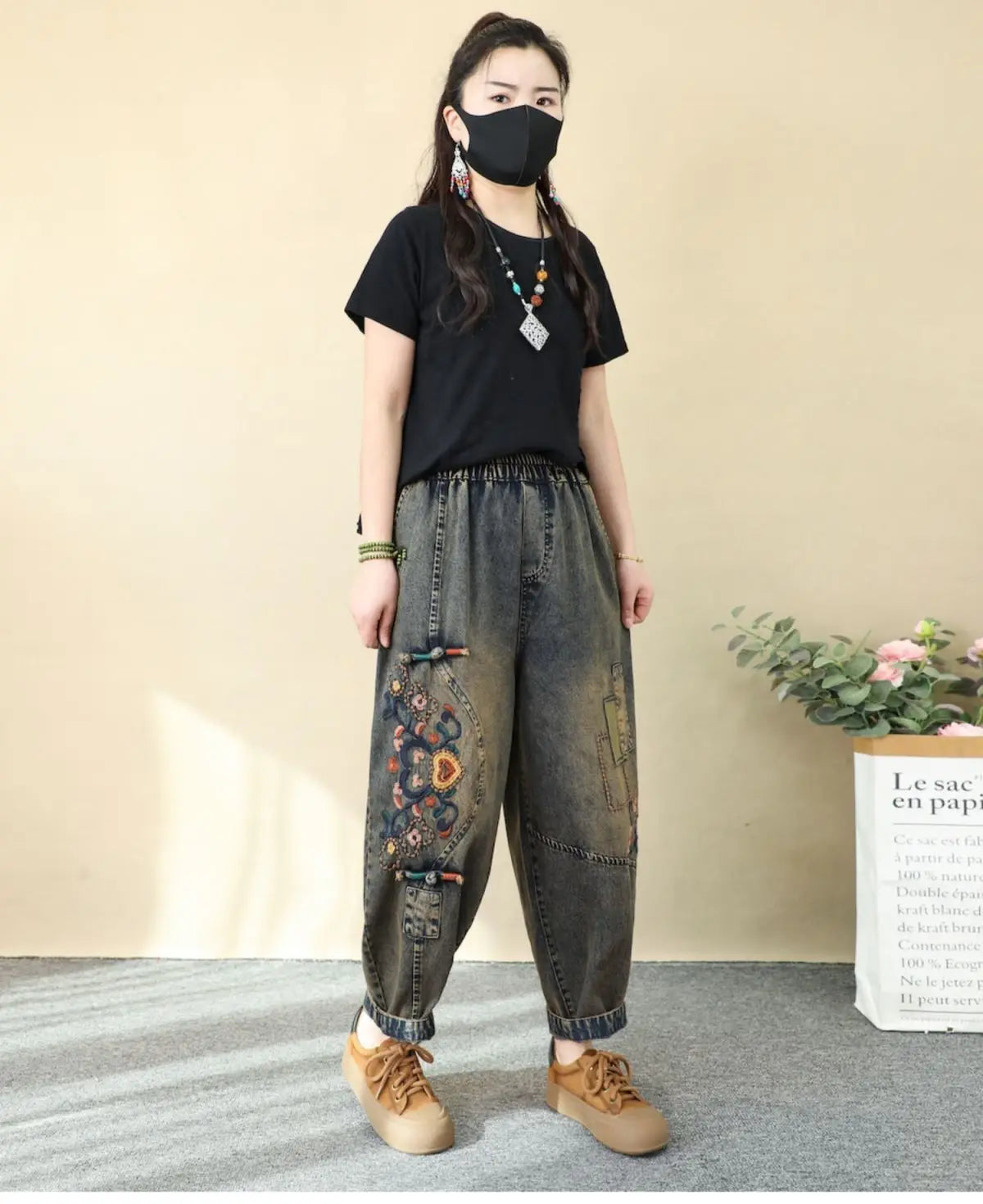 Women's Retro Embroidered High-Waist Jeans