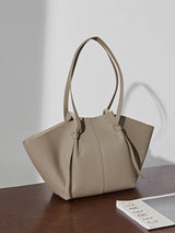 New Women's Large Capacity Cowhide Tote Fashionable Bat Wing Design Genuine Leather Handbag for Commuting Versatile Ladies Bag