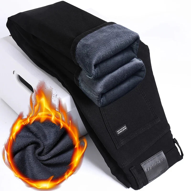 Men’s Fleece-Lined Straight-Leg Stretch Jeans