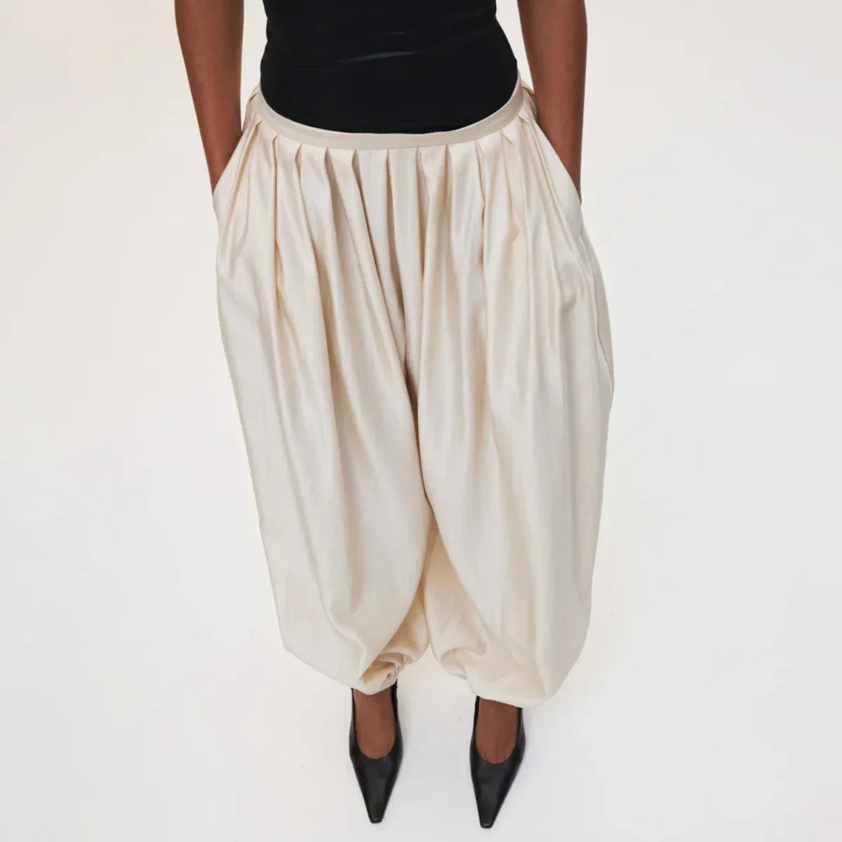 Women's Satin Lantern Pants with Pleated Detail