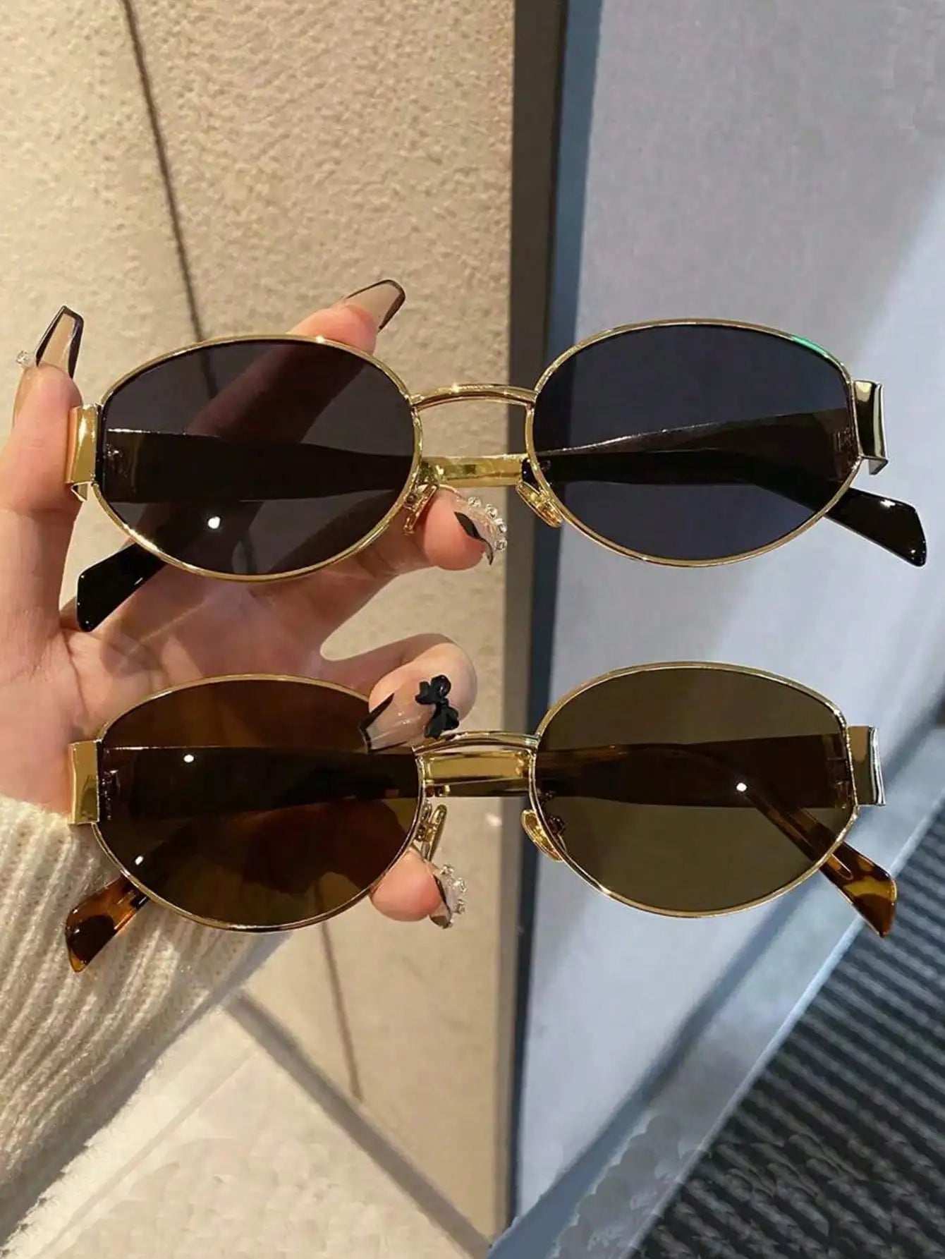 Oval Frame Women's Vintage Sunglasses | UV400 Metal