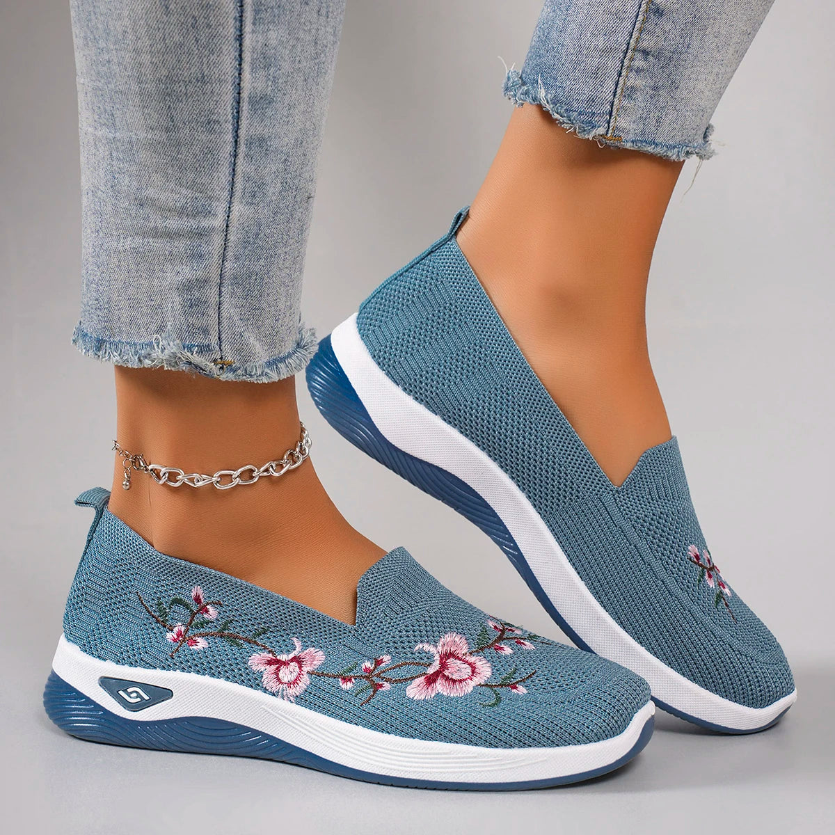 Women's Breathable Mesh Flat Sneakers — Lightweight Slip-On Casual Shoes
