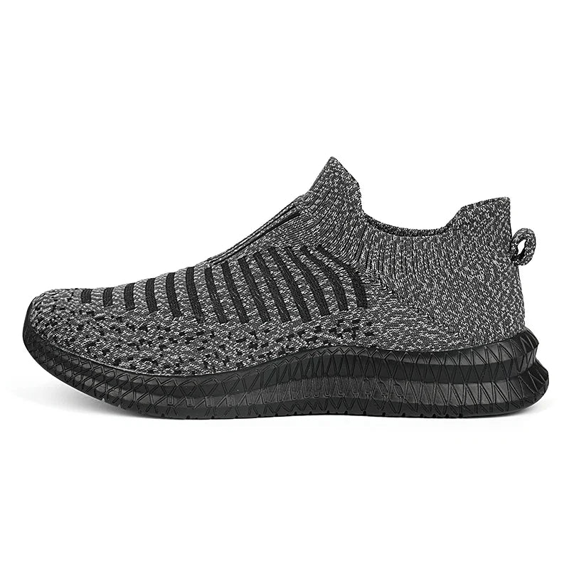 2026 Breathable Men Casual Shoes Lightweight Outdoor Male Walking Shoes Anti-slip Men's Sneakers Slip on Flats Vulcanized Shoes