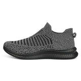 2026 Breathable Men Casual Shoes Lightweight Outdoor Male Walking Shoes Anti-slip Men's Sneakers Slip on Flats Vulcanized Shoes