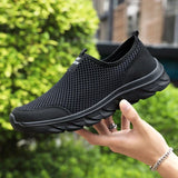 New Running Shoes for Men Breathable Sports Shoes Light Weight Fashion Summer Mesh Breathable Sneakers for Men Plus Size 38-47