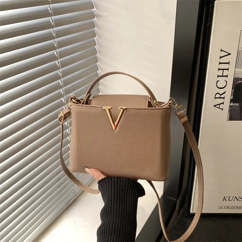Luxury Women's Tote Bag, Chic V Shaped Stylish Pu Leather Bucket Bag, Top Cover Handbag Women Shoulder Crossbody Bags for Woman