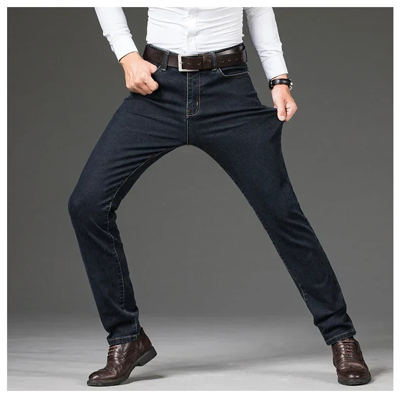 Men's Fleece-Lined Stretch Straight-Leg Jeans