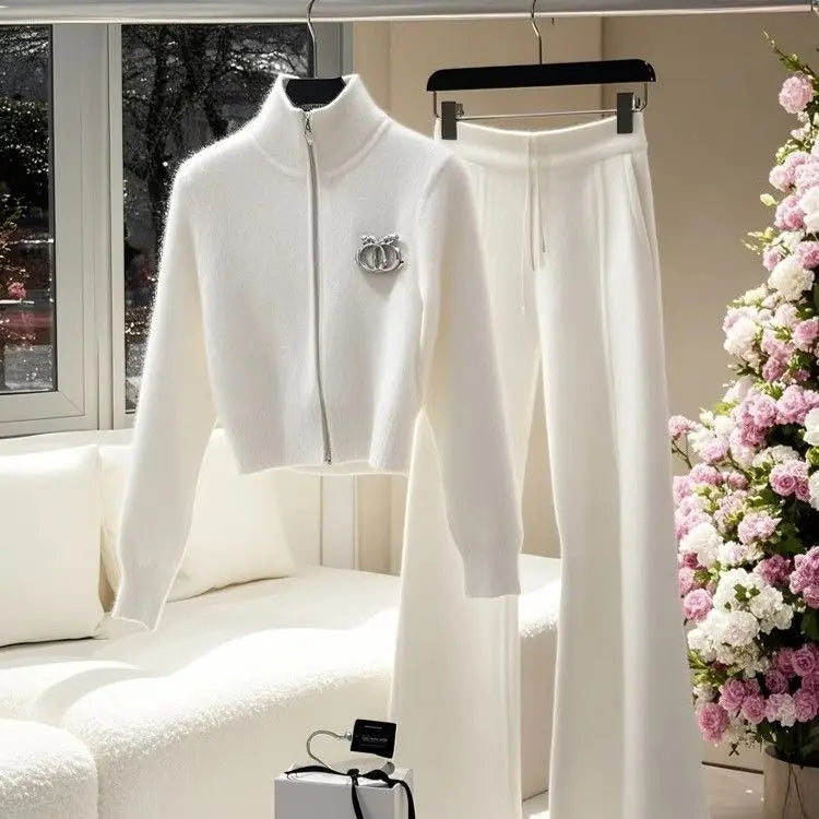 2-Piece USA-Made Knitted Sweater Suit – High-End Autumn/Winter Chic Set