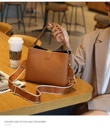 Women's Genuine Leather Handbag Luxury Bucket Style Casual Lady Fashion Shoulder Crossbody Messenger Bag for Girls 2025 Hot Sale