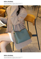 100% Genuine Leather Women's Crossbody Bag 2025 Summer Female Shoulder Bag Luxury Design Handbag phone makeup Bag Commuter