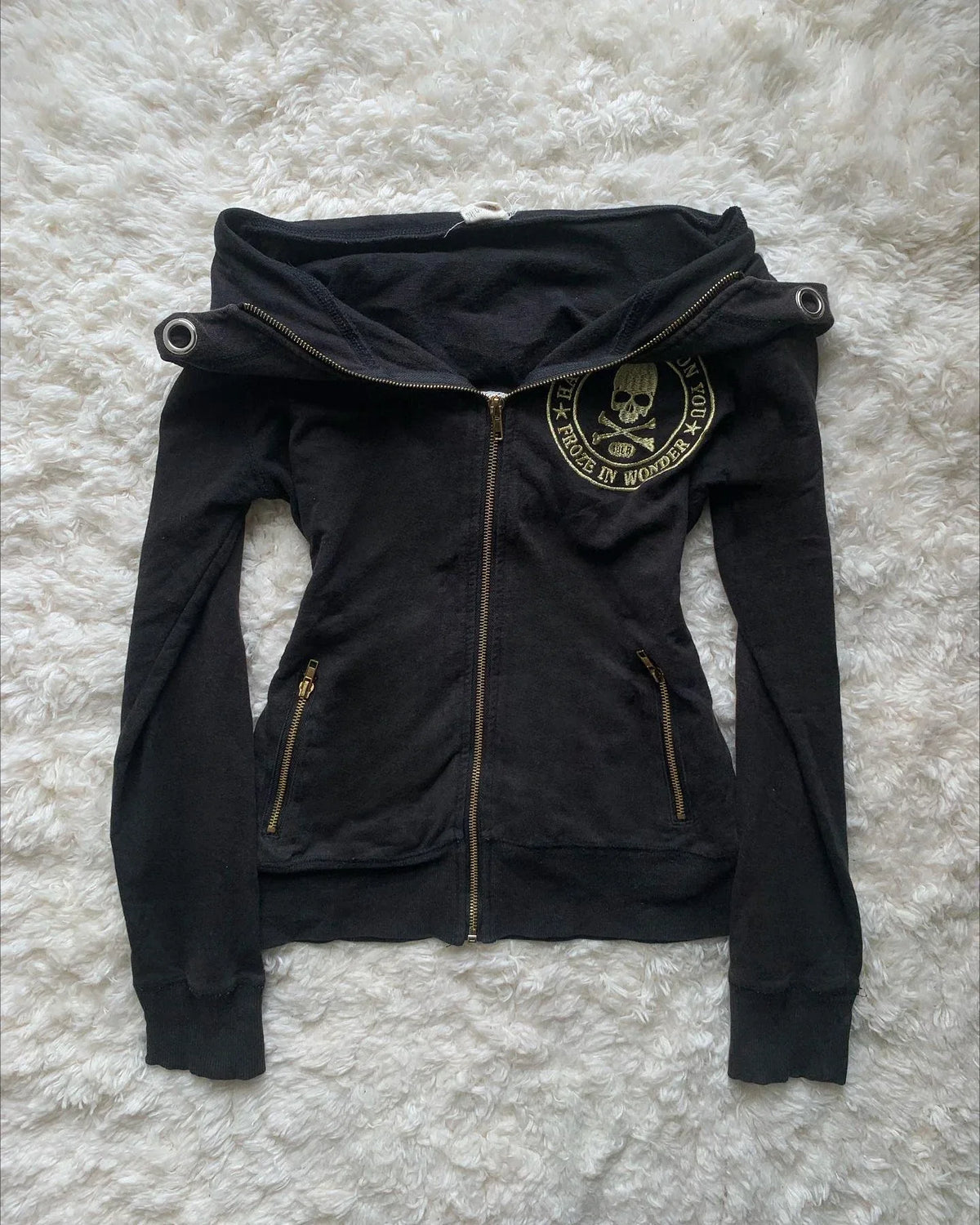 Women’s Y2K Black Graphic Zip-Up Hoodie