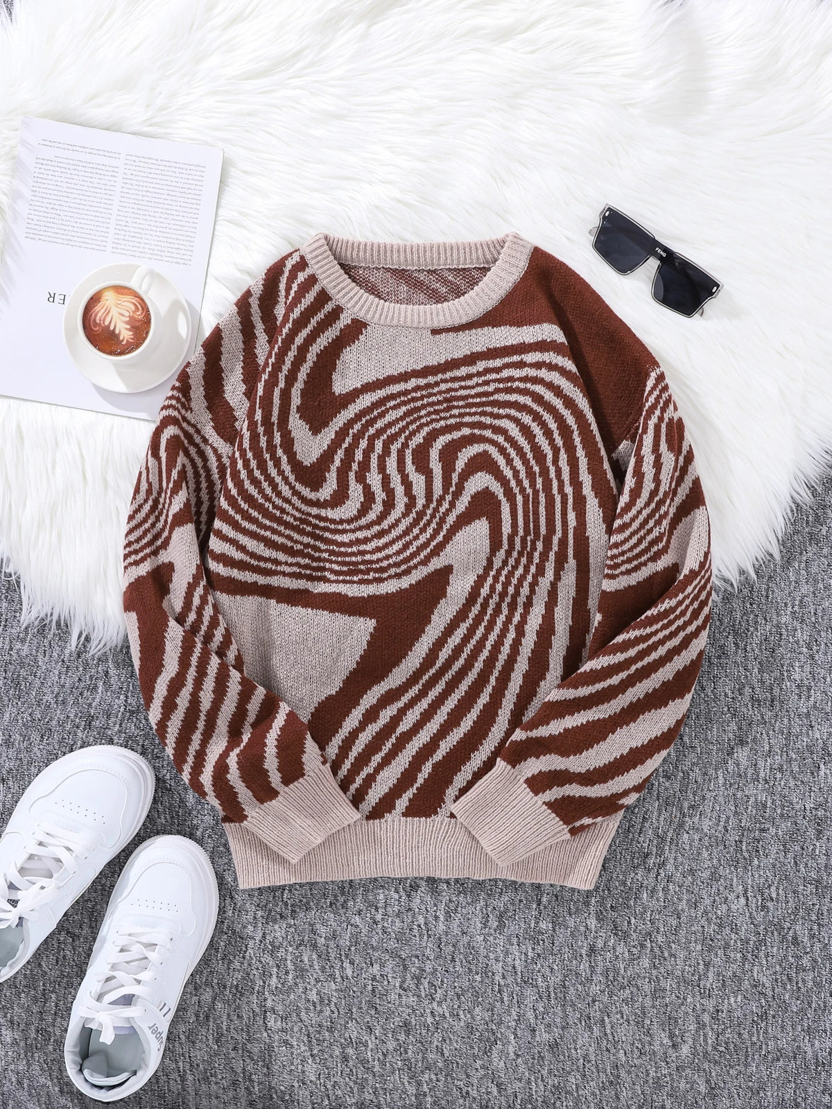 Men’s Contrast Maze Jacquard Crewneck Sweater