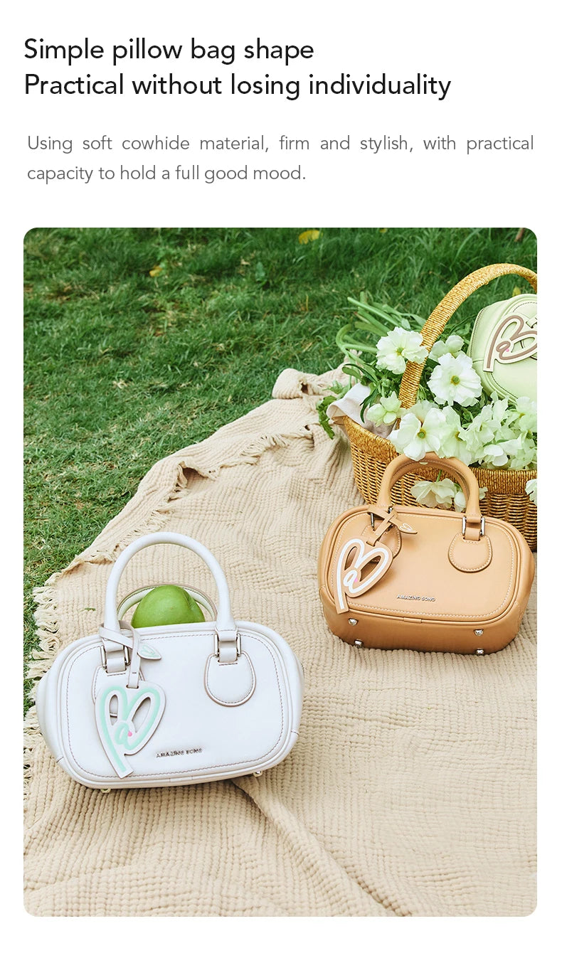 Amazing Song Toast Bag S Handbag