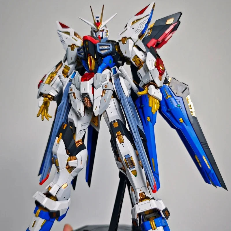 New CHANGLONG Model 7701 Mgex Zgmf-X20a Strike Freedom Plastic Skeleton Kits Anime Action Figure Robot Plastic Model Gifts Toys