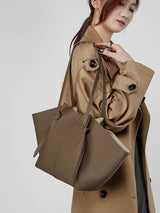 New Women's Large Capacity Cowhide Tote Fashionable Bat Wing Design Genuine Leather Handbag for Commuting Versatile Ladies Bag