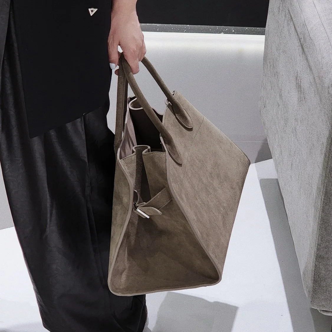 High Quality Autumn Winter New Matte Suede Tote Bag Large Capacity Commuter Casual Portable Shoulder Genuine Leather Women's Bag