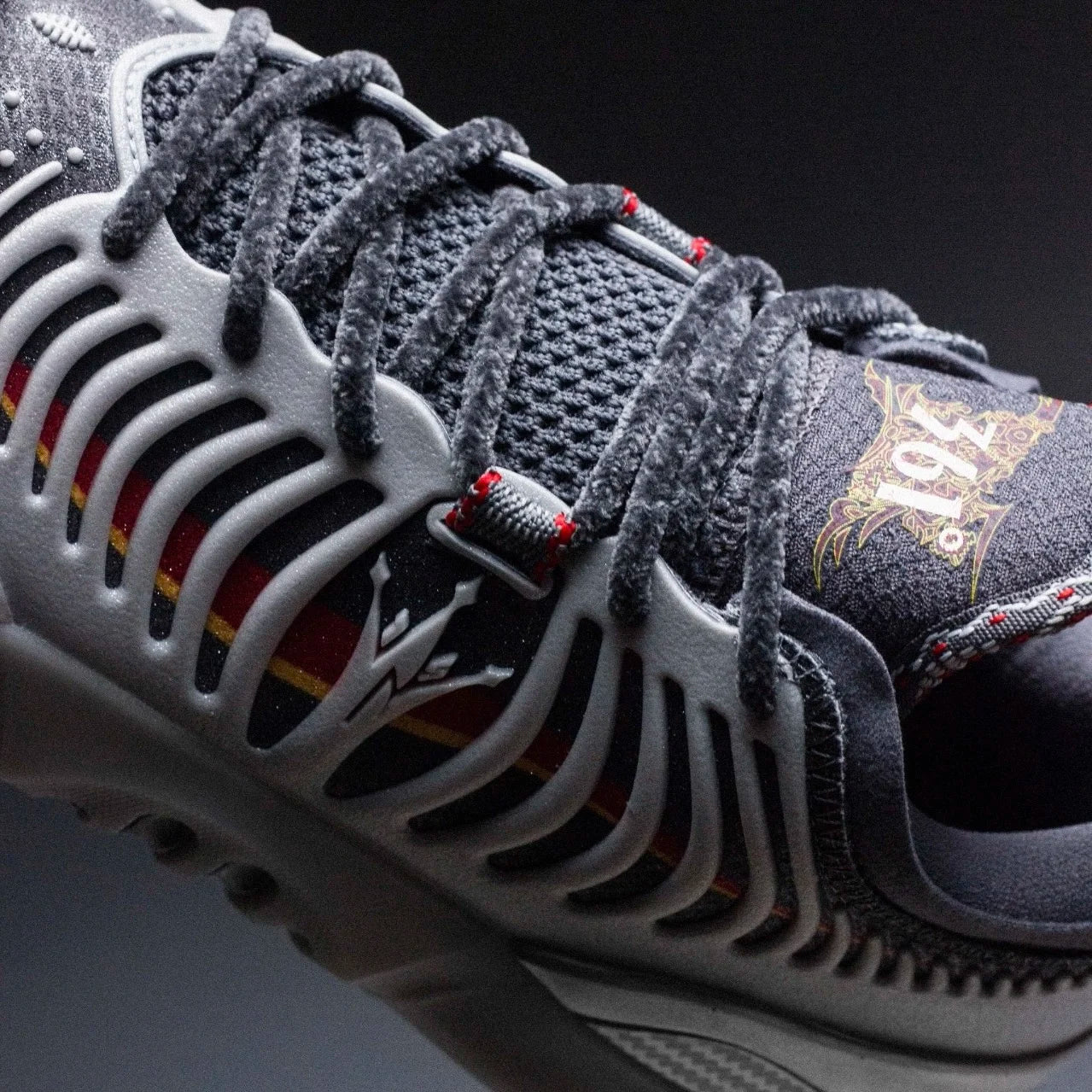 361 Degrees Joker 2.0 GT Basketball Shoes Men New Stable Comfort Breathable Shock-Absorbing Durable Male Sneakers 672621112