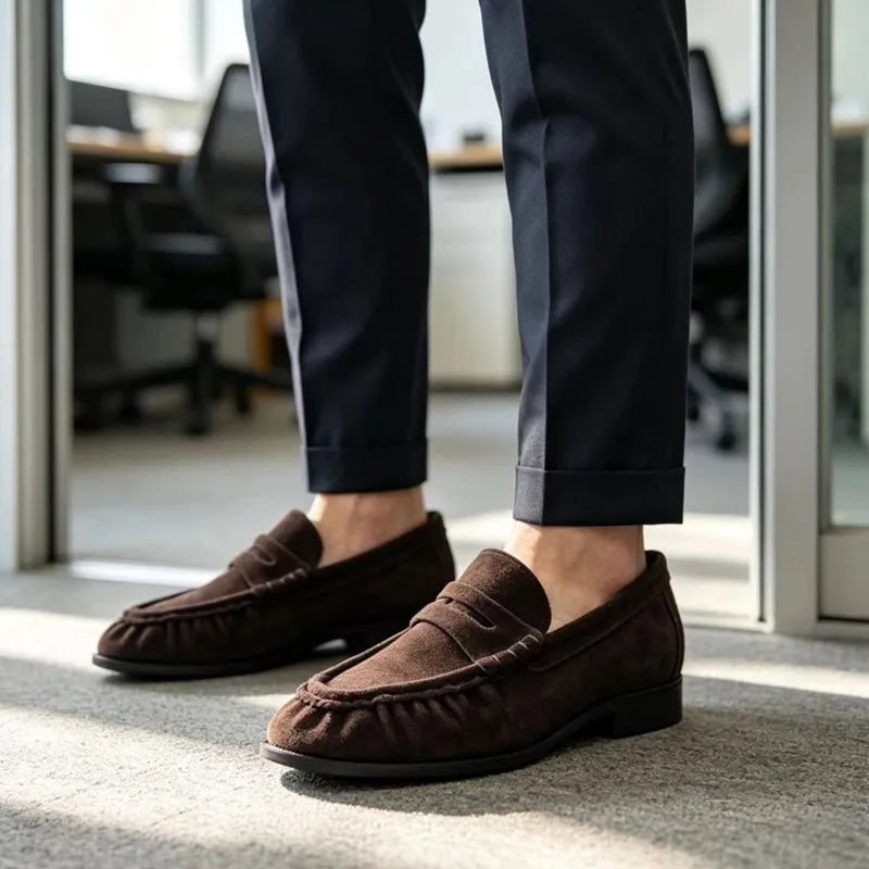 Women's Retro Pleated Suede Loafers