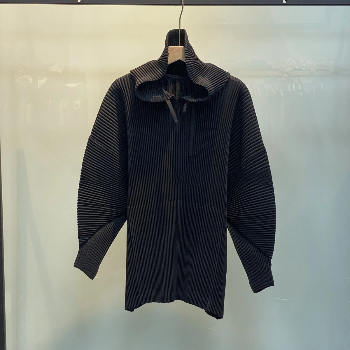 Miyake Pleated Sweatshirt Pit Stripe Zipper Standing Collar Jacket Women 2025 New Casual Pullover Hundred Pleat Skinny Tops
