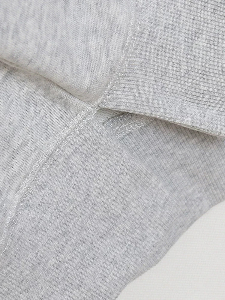 Women's Embroidered Crewneck Sweatshirt