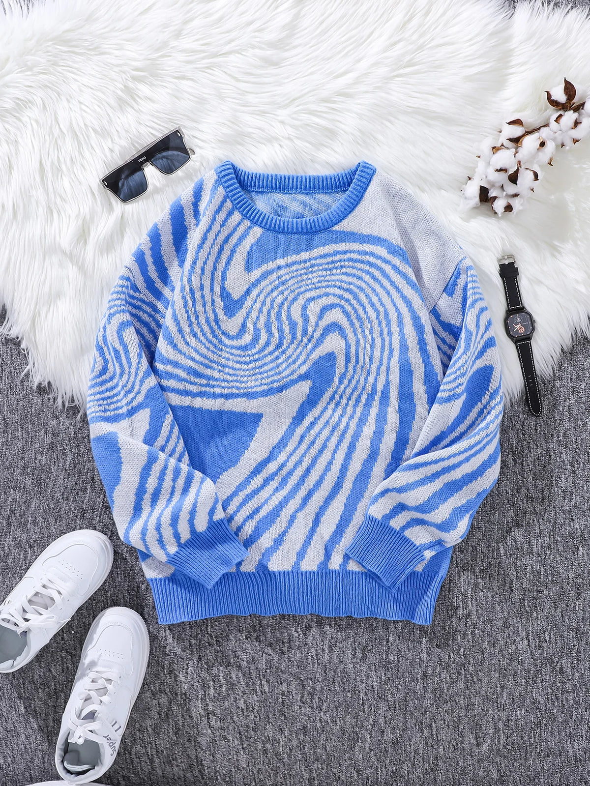 Men’s Contrast Maze Jacquard Crewneck Sweater