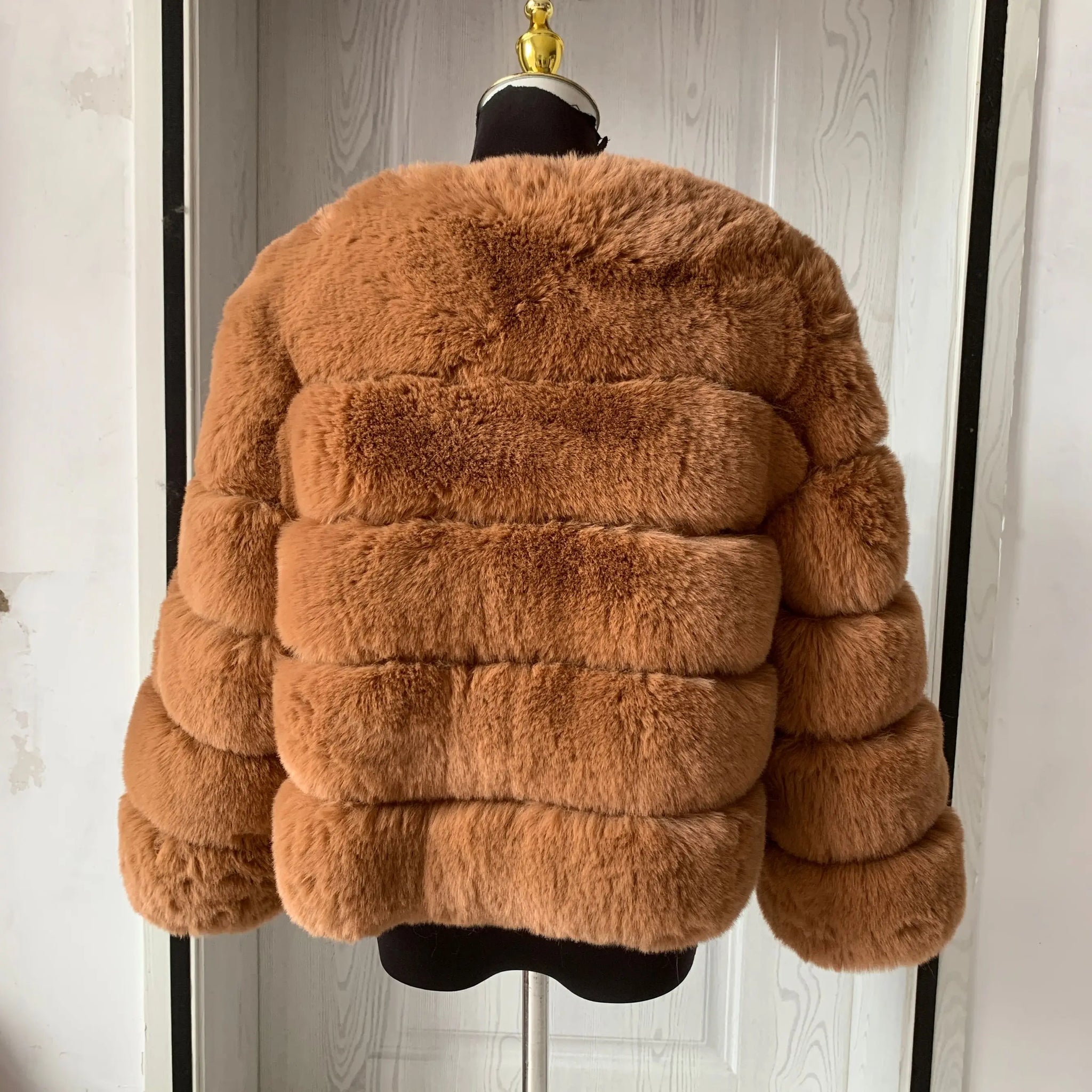 Elegant Winter Faux Fox Fur Crop Jacket