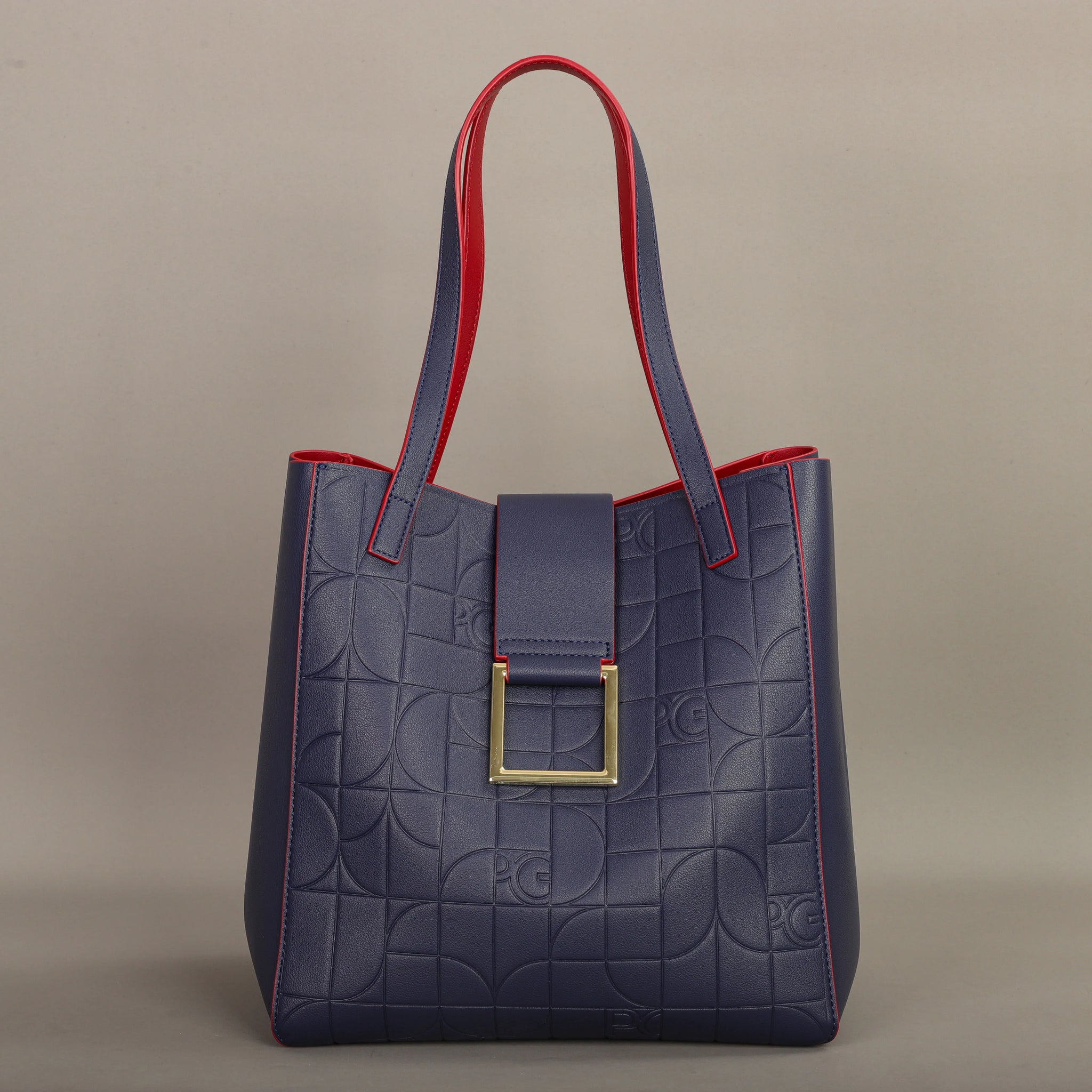 Elegant Leather Bucket Bag