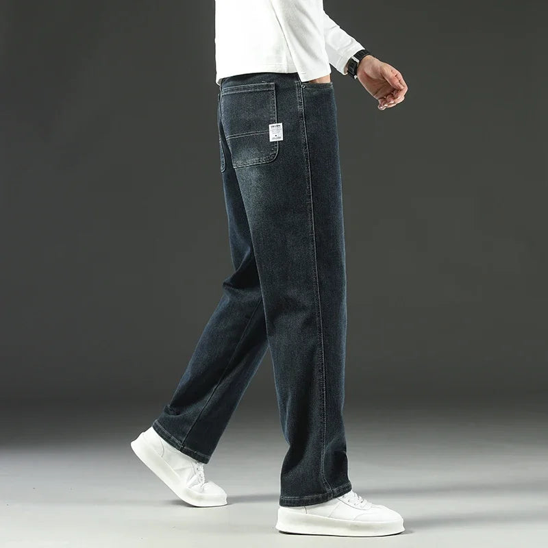 Men’s Relaxed Straight-Leg Stretch Jeans