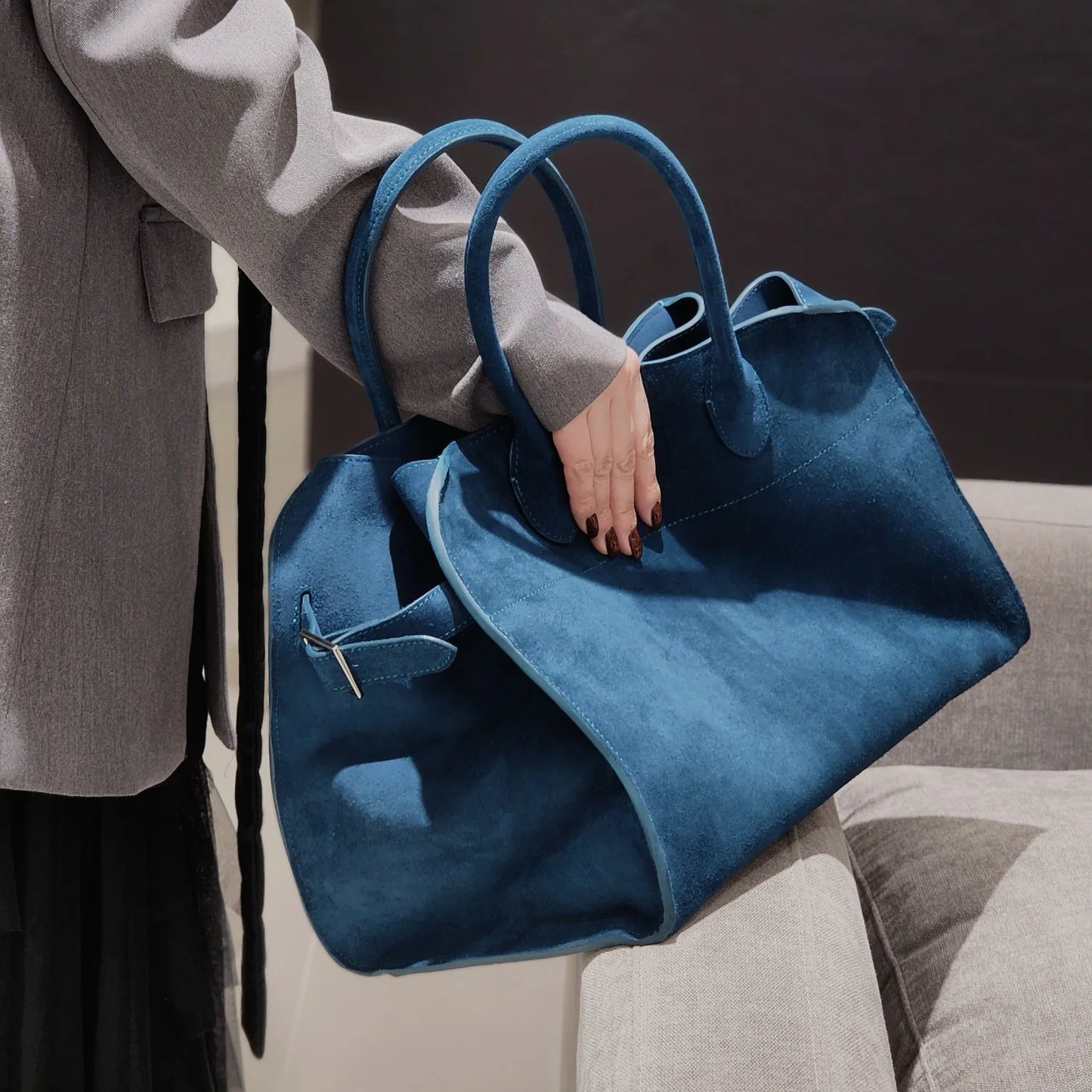 High Quality Autumn Winter New Matte Suede Tote Bag Large Capacity Commuter Casual Portable Shoulder Genuine Leather Women's Bag