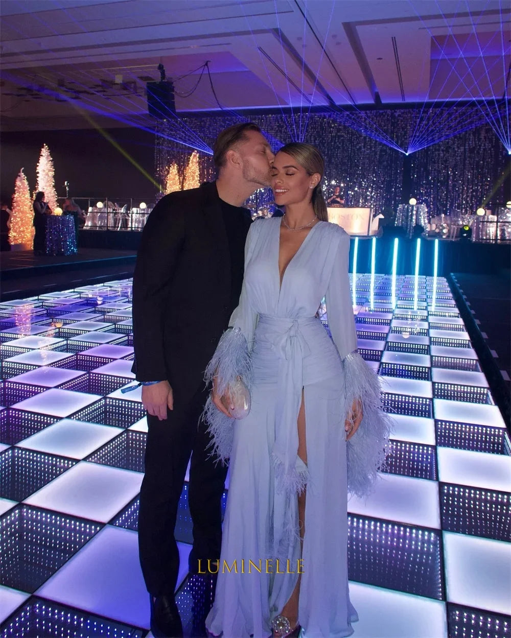 Customized V-Neck Side High Slit A-Line Prom Dresses Long Sleeve Elegant Evening Gowns Cascading Ruffle Party Dresses 2026