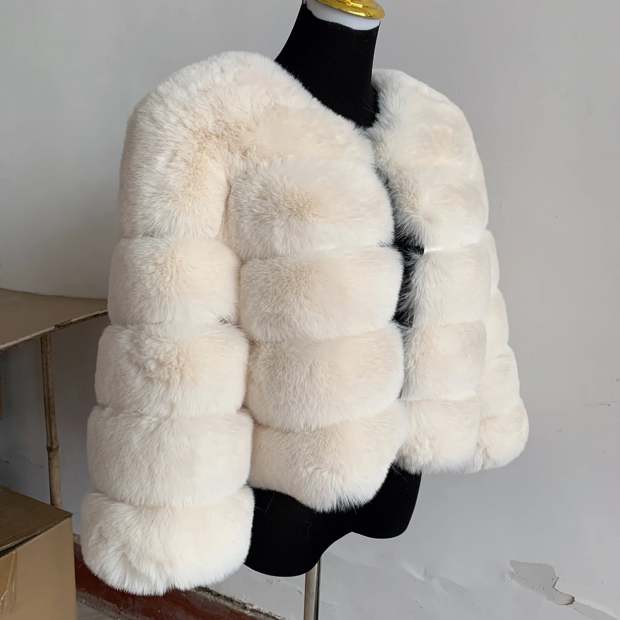 Elegant Winter Faux Fox Fur Crop Jacket
