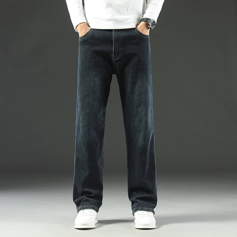Men’s Relaxed Wide-Leg Stretch Jeans