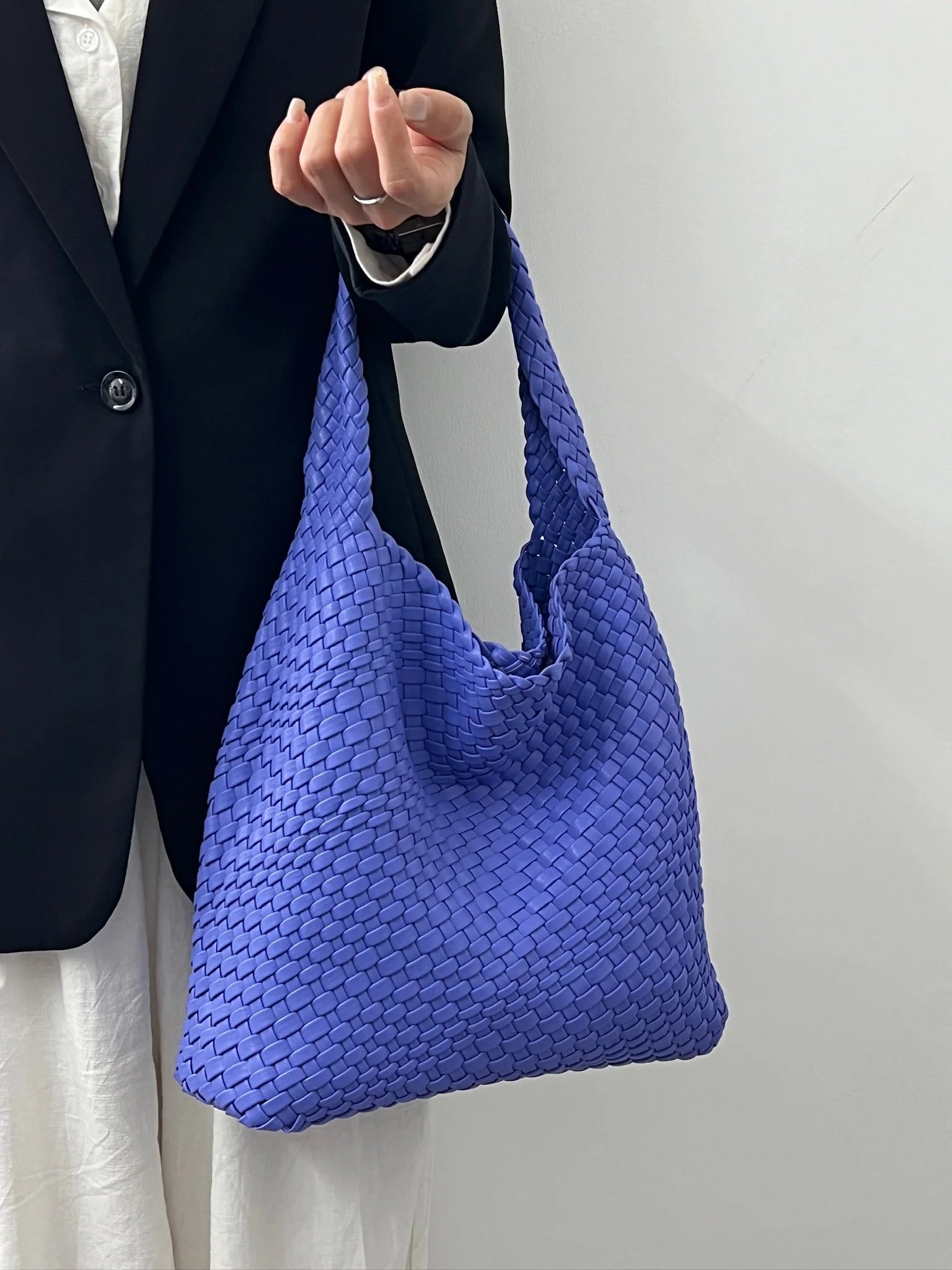 Shoulder bag Woven Bag for Women Europe and the United States popular PU leather soft fabric women underarm bag