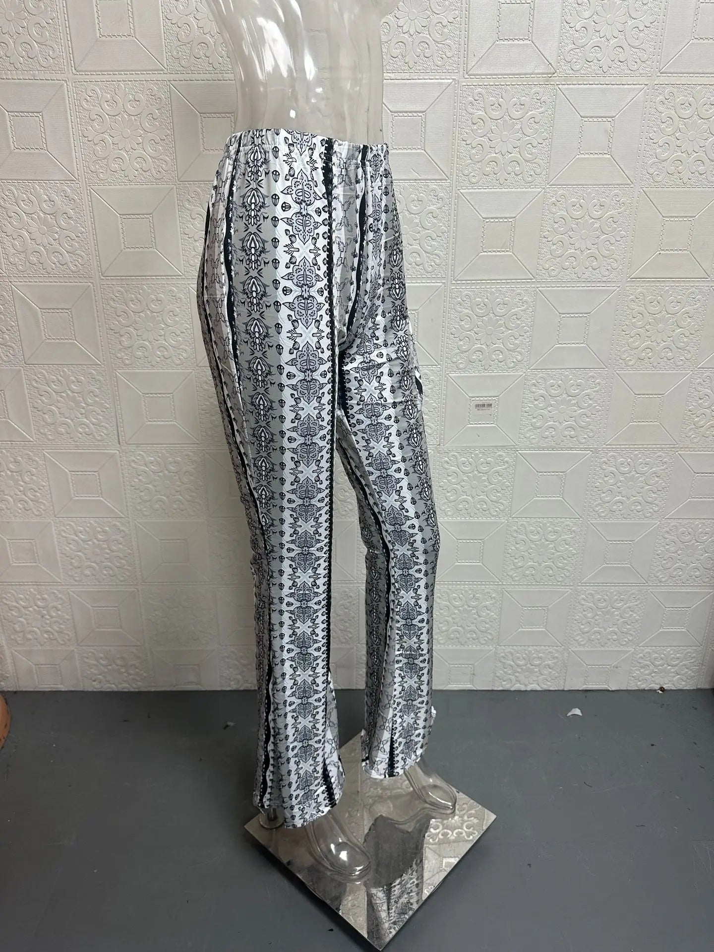 Printed Micro-Flare Slim Fit Leggings